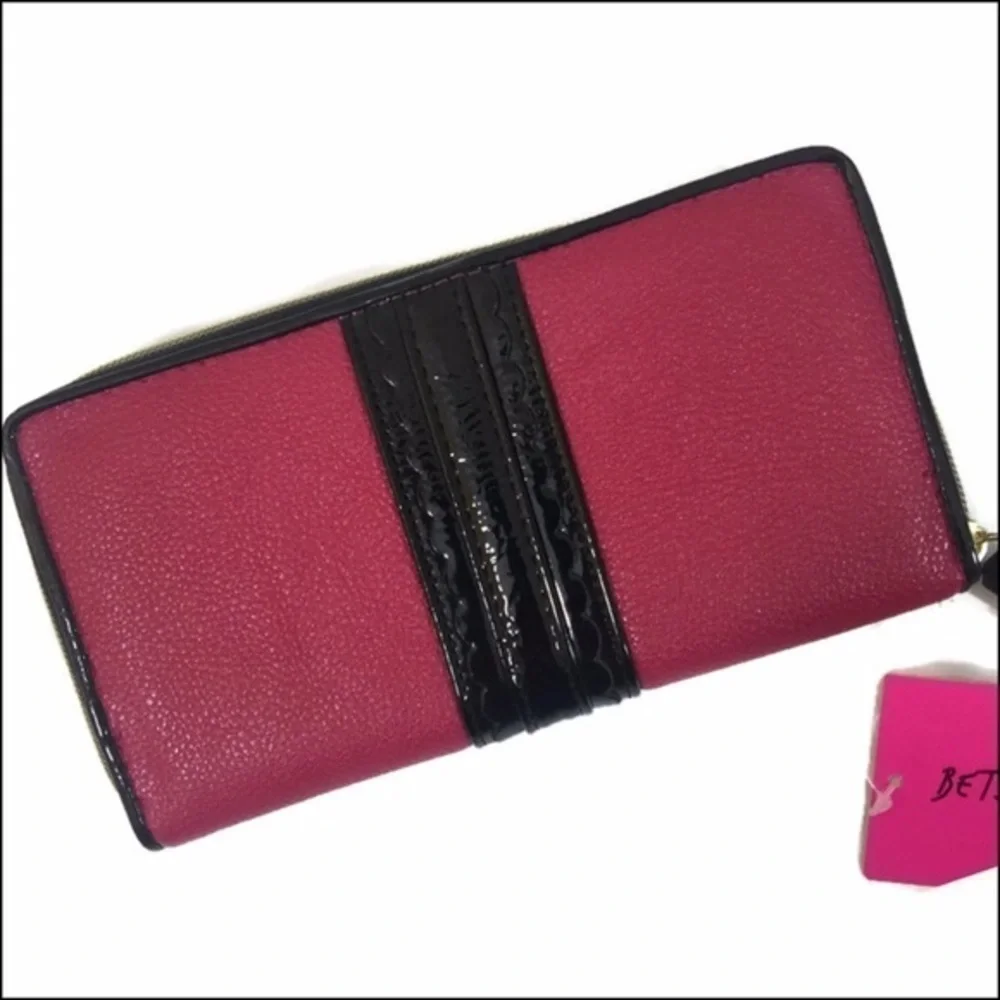 Betsey Johnson betsey johnson
